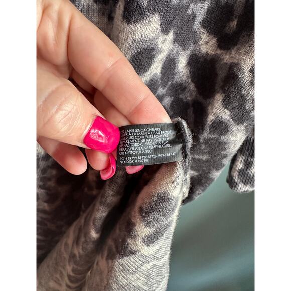 Club Monaco Wool Cashmere Cheetah Knee Length Sweater Dress - Picture 3 of 6